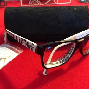 Dolce & Gabbana Black/White Leopard print glasses